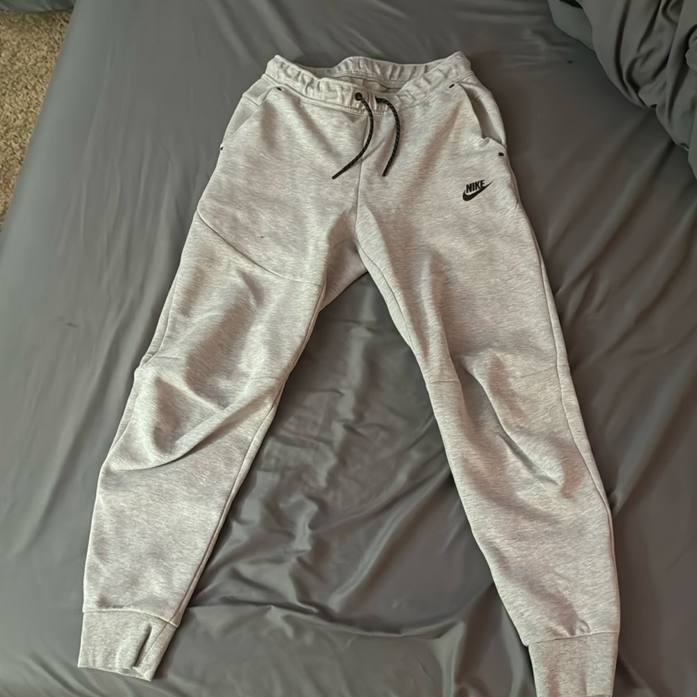 Grey NIKE tech sweatpants